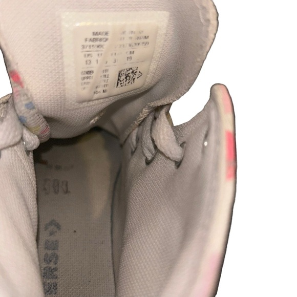 Girls Converse Chuck Taylor Move High Always On Hearts platform sneakers… - Picture 6 of 6